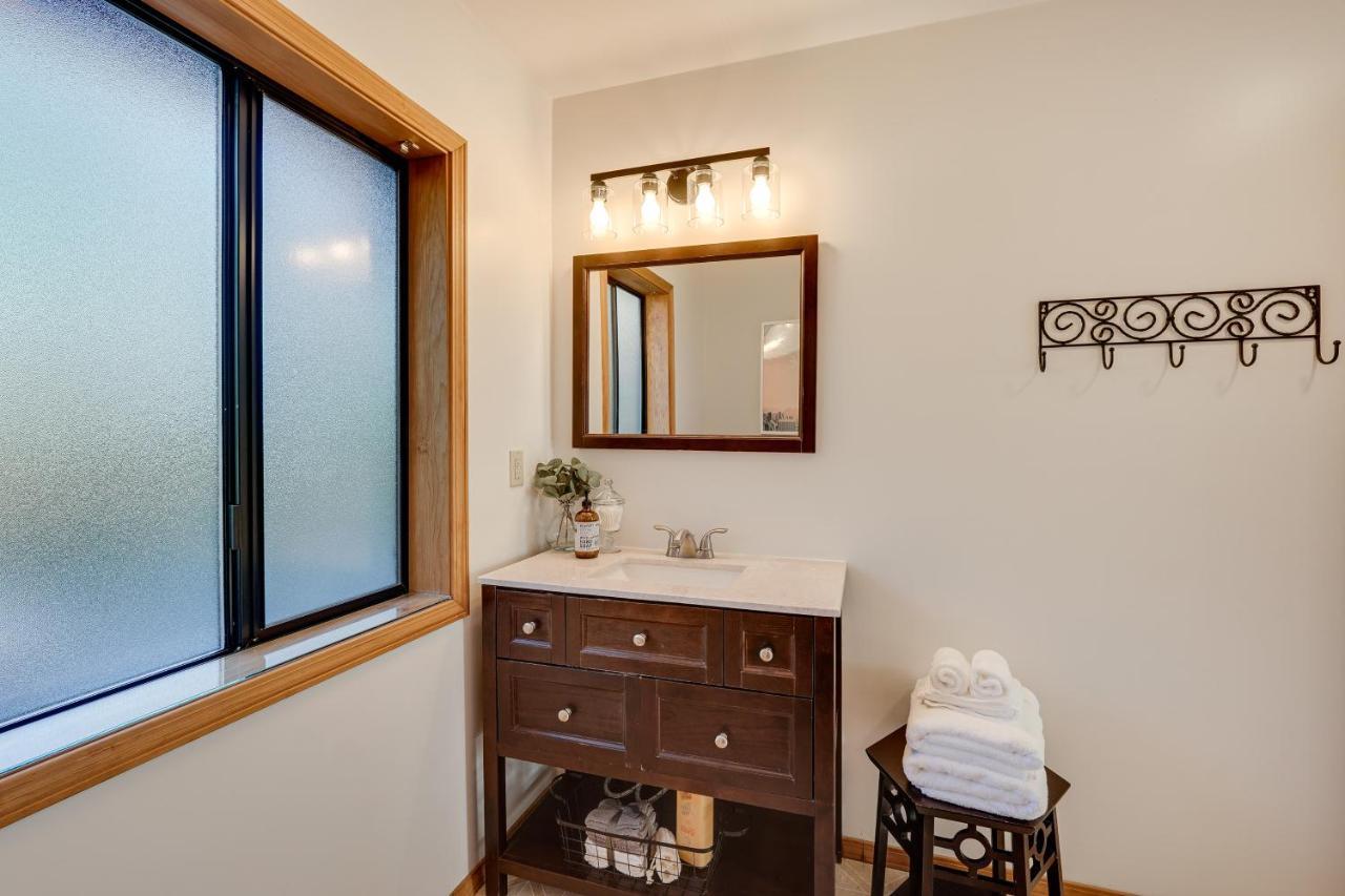 Cozy Central Point Bungalow On Working Winery! エクステリア 写真