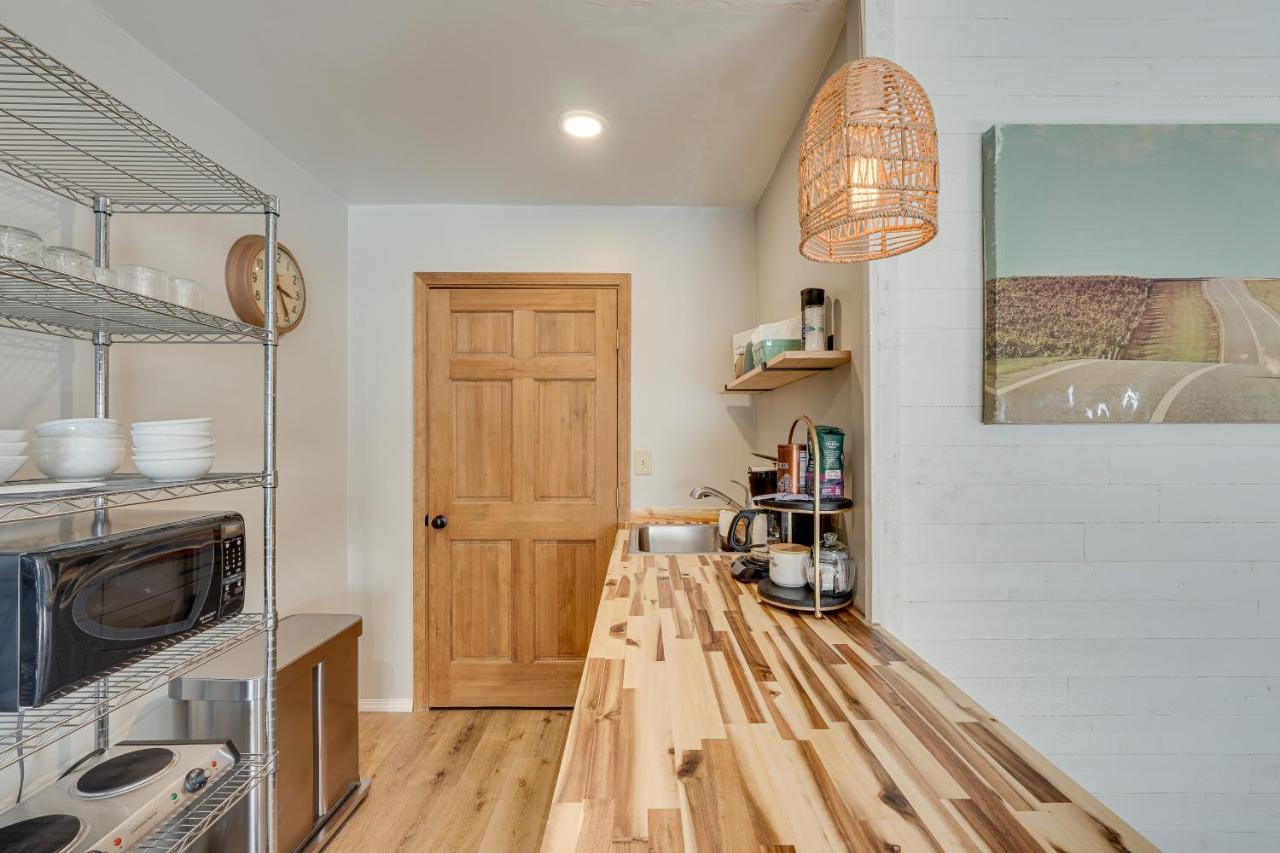 Cozy Central Point Bungalow On Working Winery! エクステリア 写真